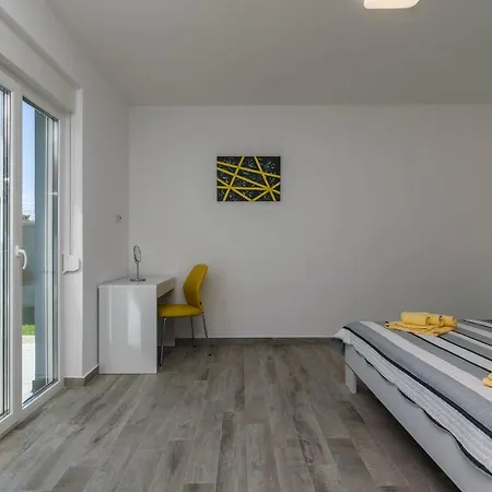 Almar Villa